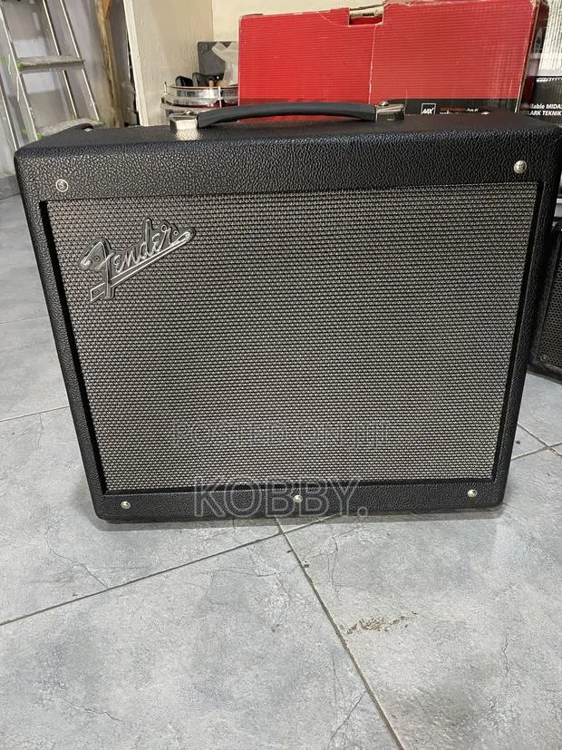 Fender Mustang Gtx50 Lead Guitar Combo · Photo 1