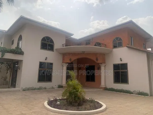 4bdrm Mansion in Ashaley Botwe for sale · Photo 1