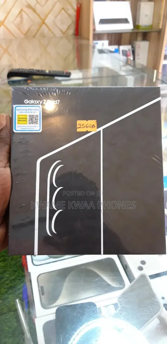 New Samsung Galaxy Z Fold7 256 GB Gray · Photo 1