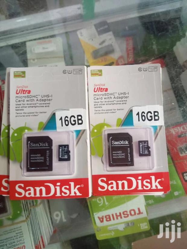 16GB Sandisk SD Card · Photo 1