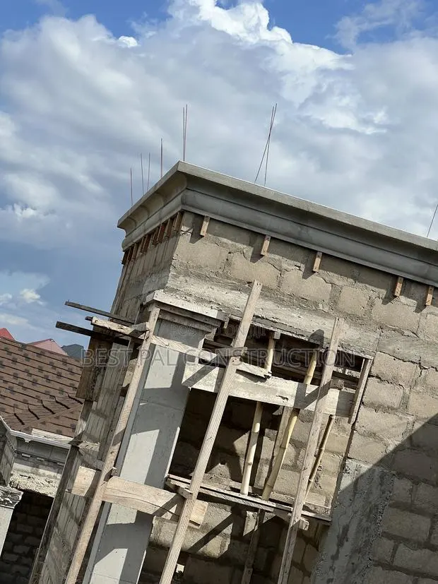 Parapets, Cooping, Walls and Pillars Design. · Photo 1