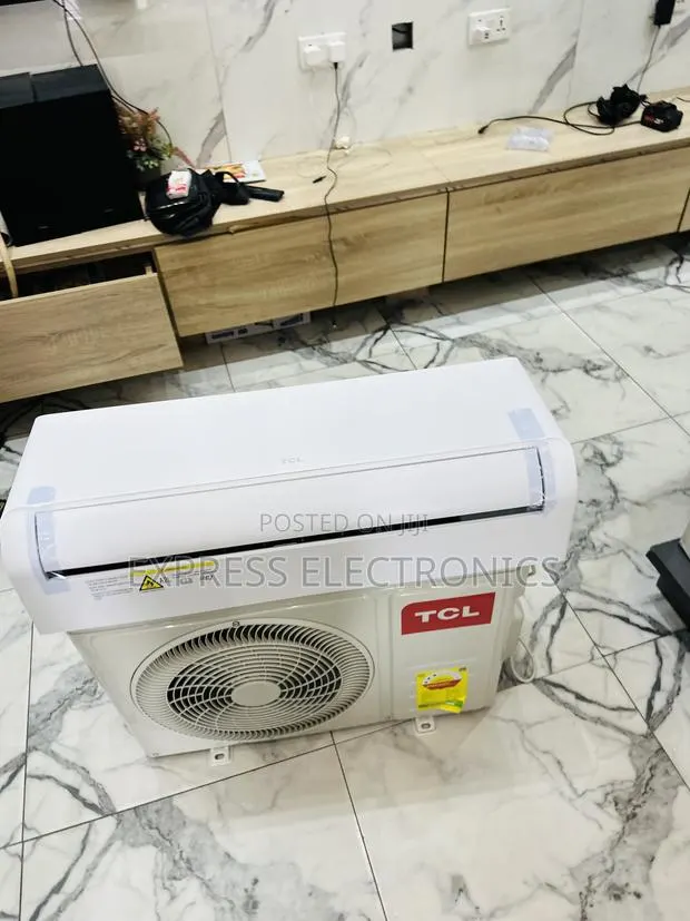 New at Shop Split R410 Gas 1.5hp Air Conditioner · Photo 1