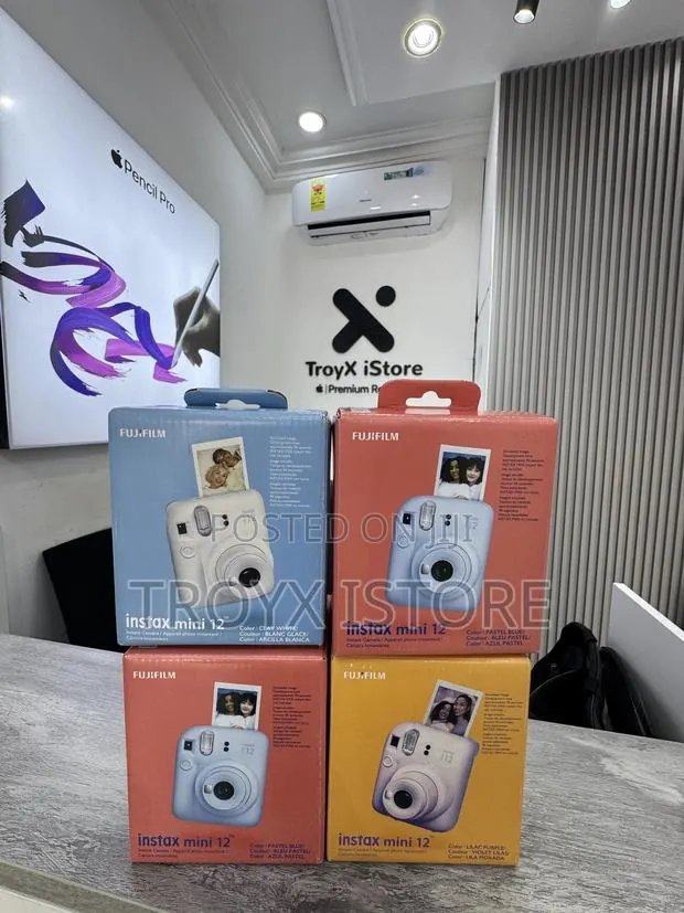Instax Mini 12 · Photo 1
