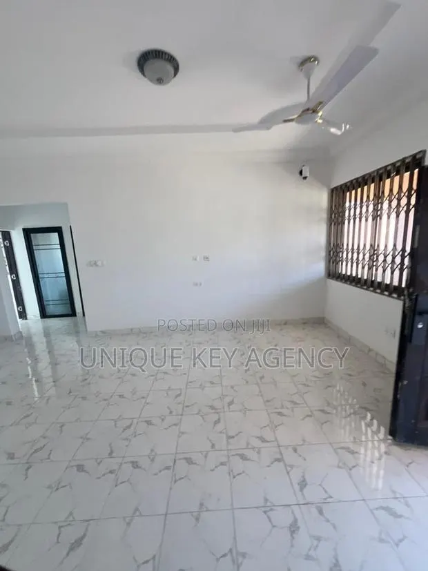4bdrm Apartment in Unique Key Agency, Dansoman for rent · Photo 1