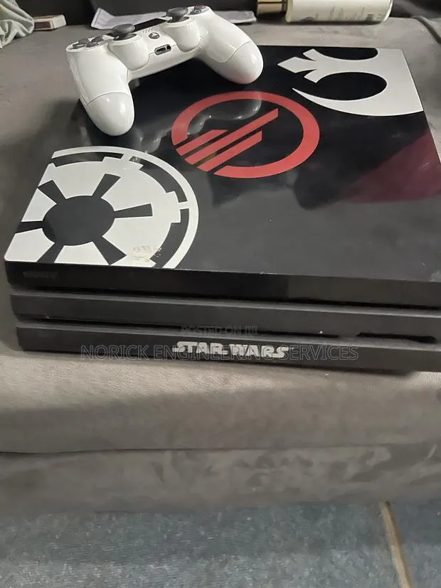 PlayStation Pro · Photo 1