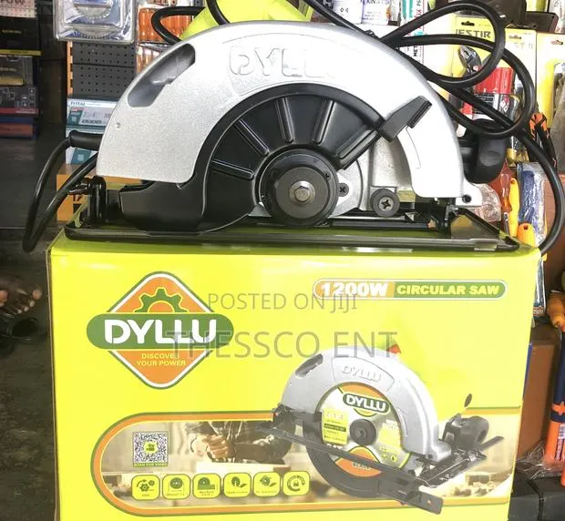 Electric Circular Saw · Photo 1