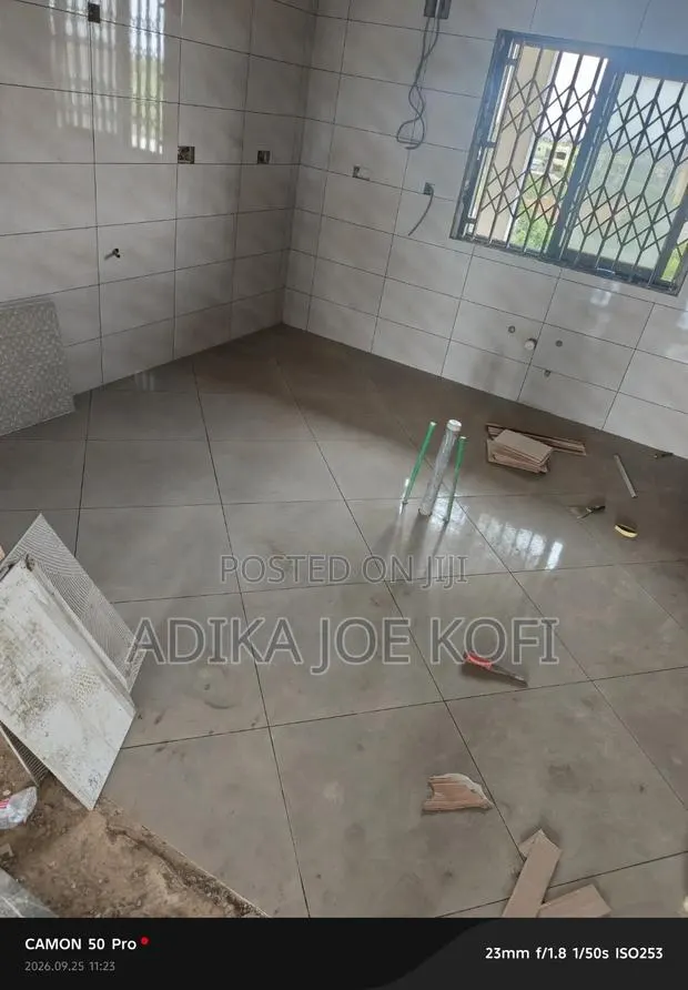 Work With Professional Tilling Installations · Photo 4