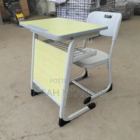 Classroom Desk · Photo 1