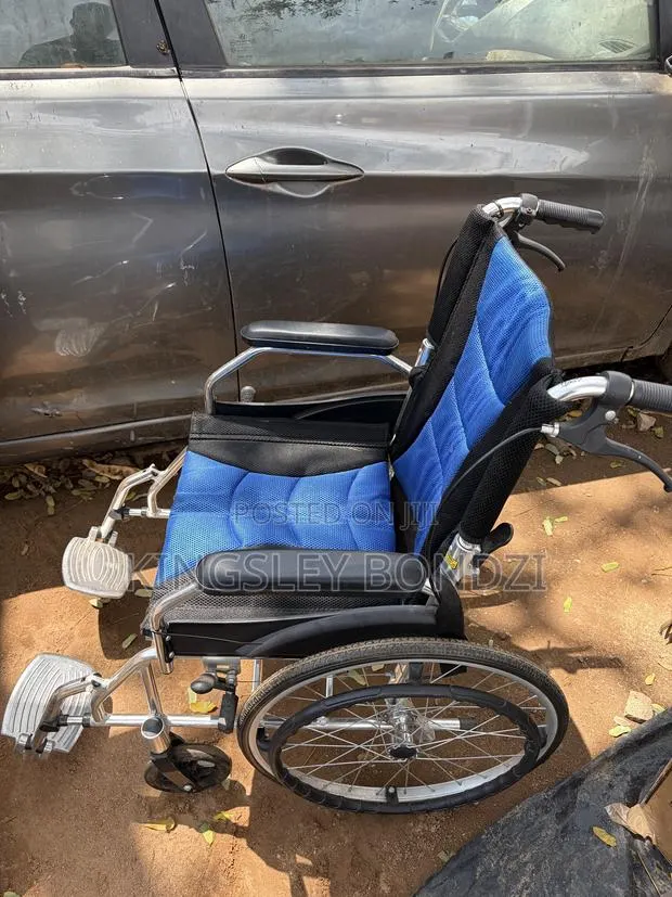 Wheelchair · Photo 1