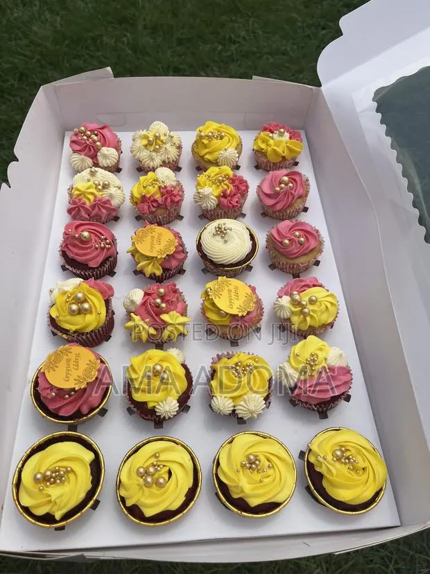 Red Velvet Cupcakes · Photo 1