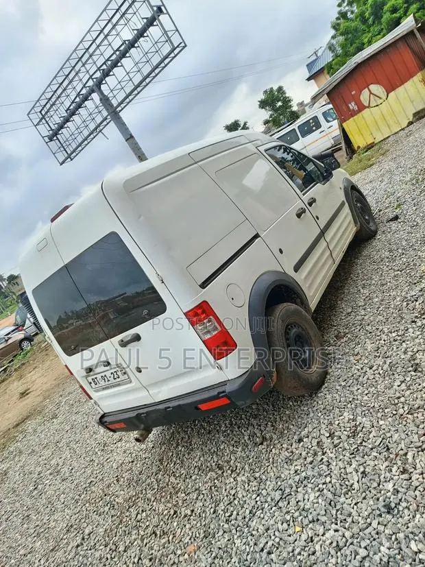Ford Transit 2012 White · Photo 1