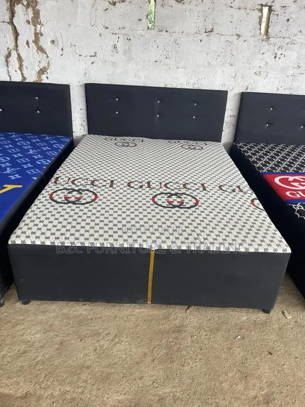Double Size Inbuilt Bed · Photo 1