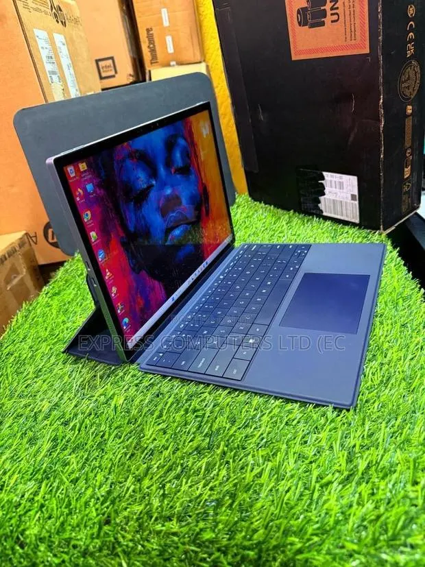Laptop Dell XPS 13 9315 16GB Intel Core i7 SSD 512GB · Photo 1