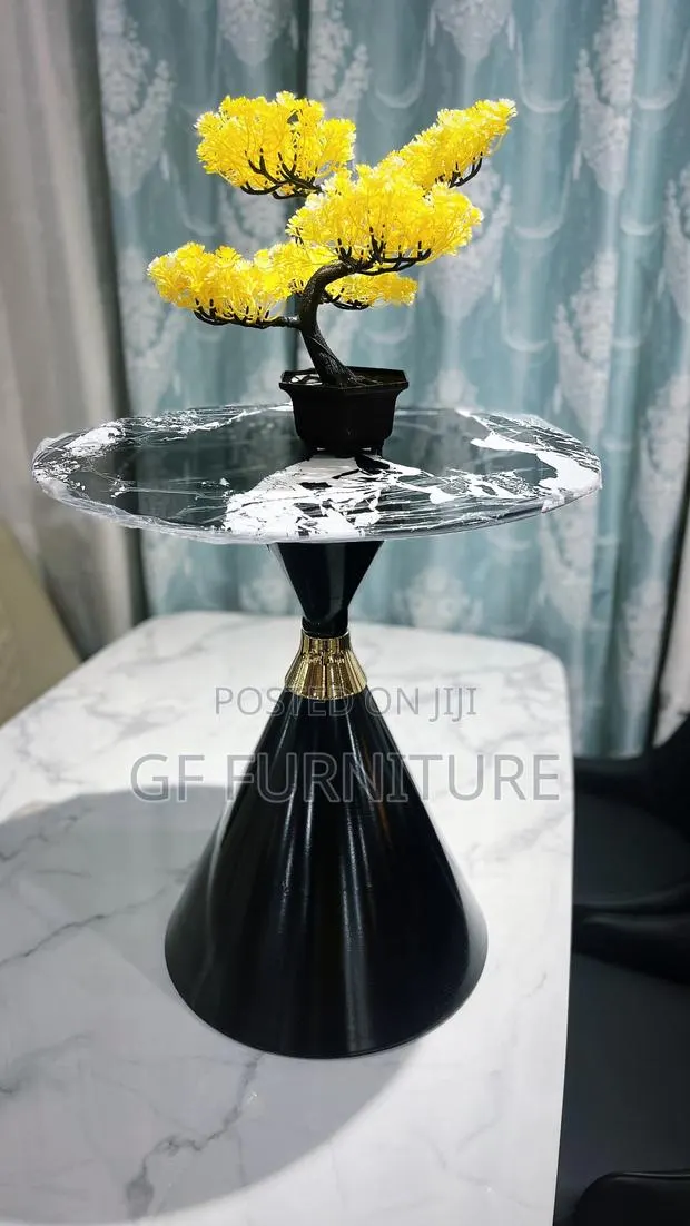 Modern Side/Coffee Table · Photo 1
