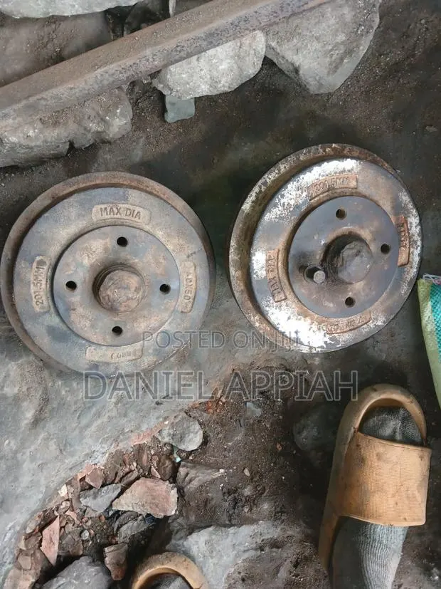 Kia Avella Back Hub · Photo 1