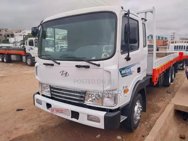 Hyundai New Type 5tons Double Axis · Photo 1