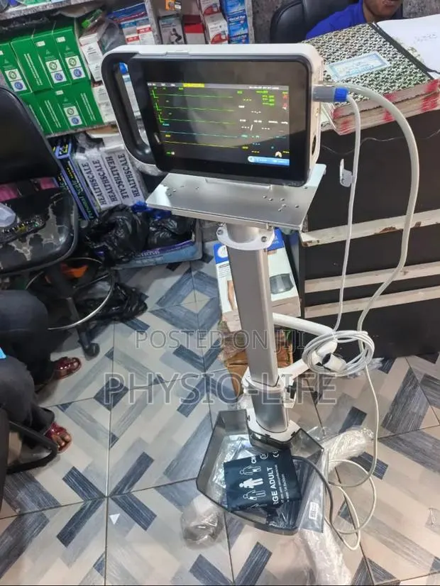 Multi-Parameter Patient Monitor ( With Stand and Without Stand) · Photo 1