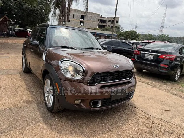 Mini Cooper 2015 Brown · Photo 1