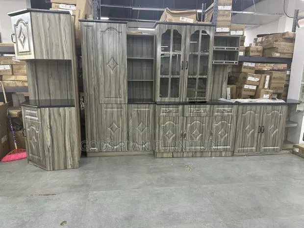 Kitchen Cabinet Set · Photo 1