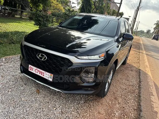 Hyundai Santa Fe SE 2.4 AWD 2020 Black · Photo 1