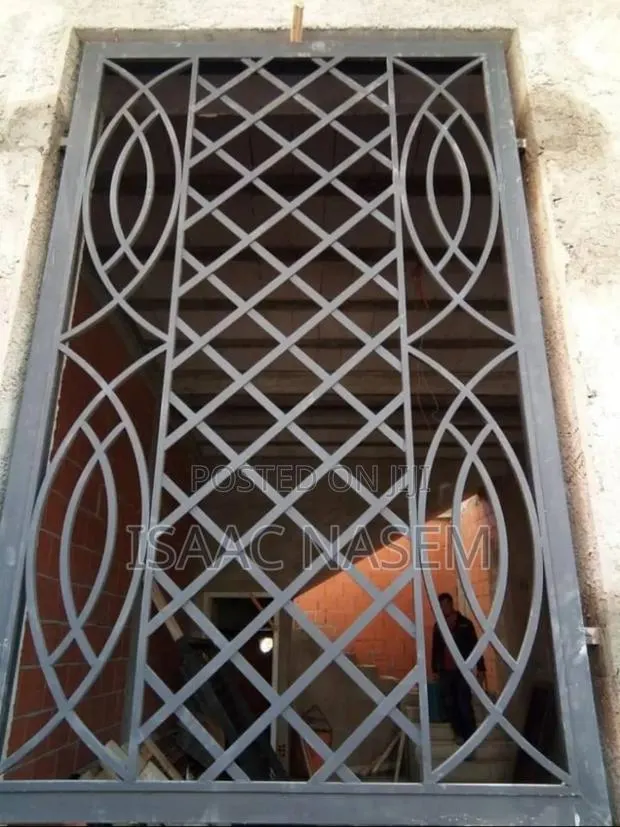Quality Burglar Proof · Photo 1