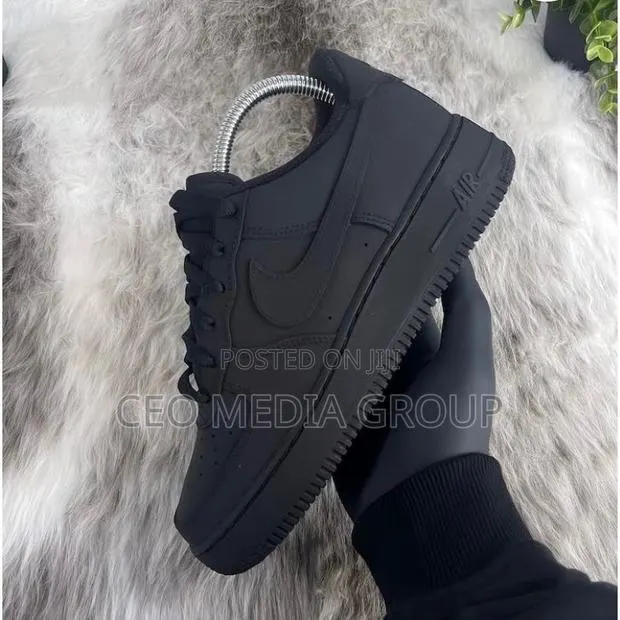 Original Airforce 1 Black · Photo 1