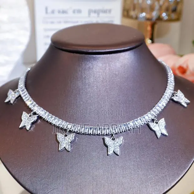 Stunning Tennis Necklace for Her · Photo 1
