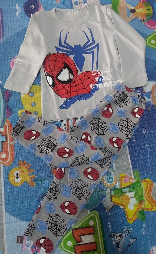 Spider Man Kids Pyjamas 2 to 3 Years · Photo 1