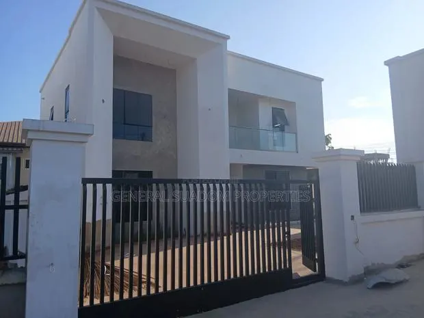 4bdrm Duplex in Suadom Properties, Sakumono for sale · Photo 1