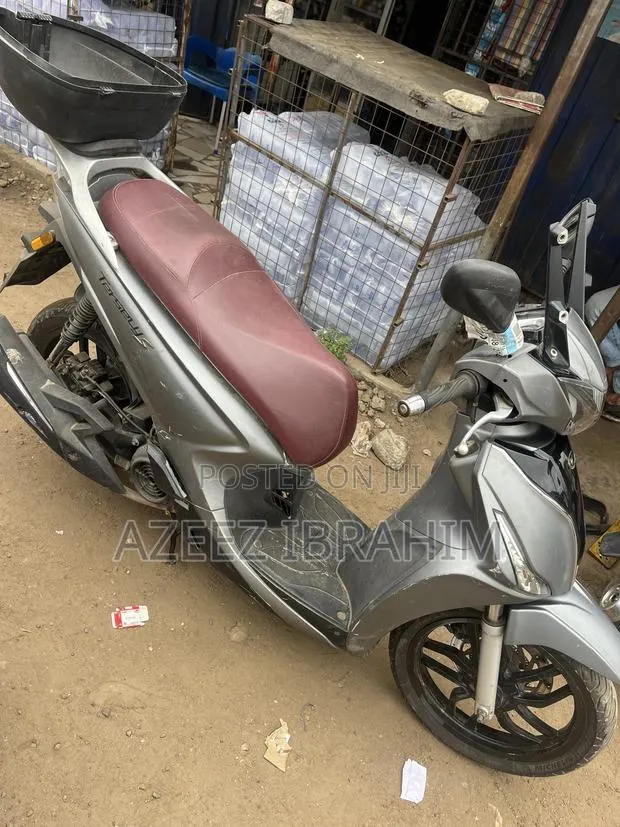 New Kymco 2018 Gray · Photo 1