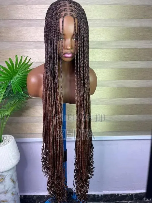 Braided Wig Cap With a Curly Tip · Photo 1