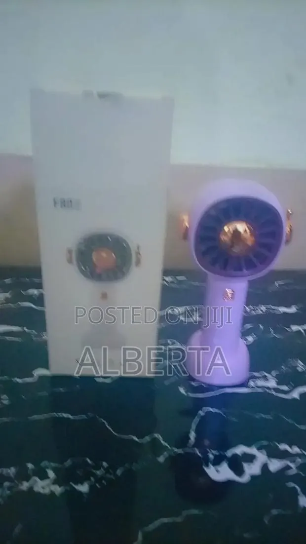 Portable Mini Fan · Photo 1