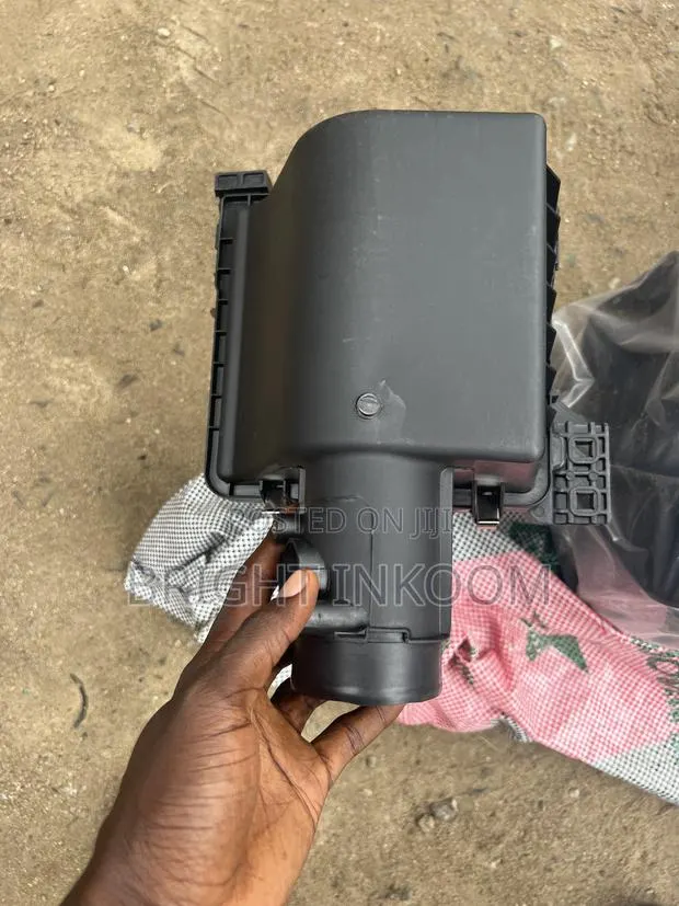 Honda CRV 2023 2024 2025 CIeaner Box · Photo 1