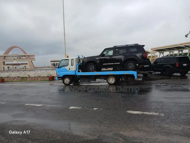 Professional Towing Service · Photo 1