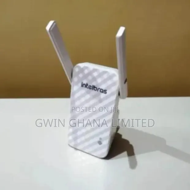 Intelbras IWE 3001 300 MBPS Wireless Wi-Fi Range Extender. · Photo 1