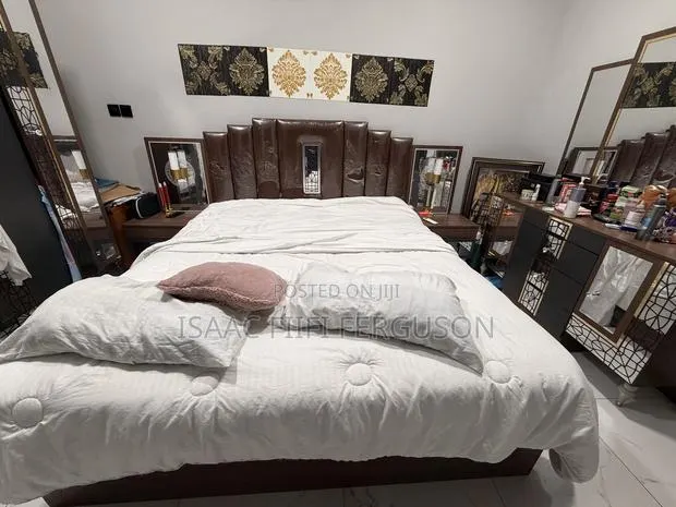 Complete Modern King Size Bed With Wardrobe and Drawers · Photo 1