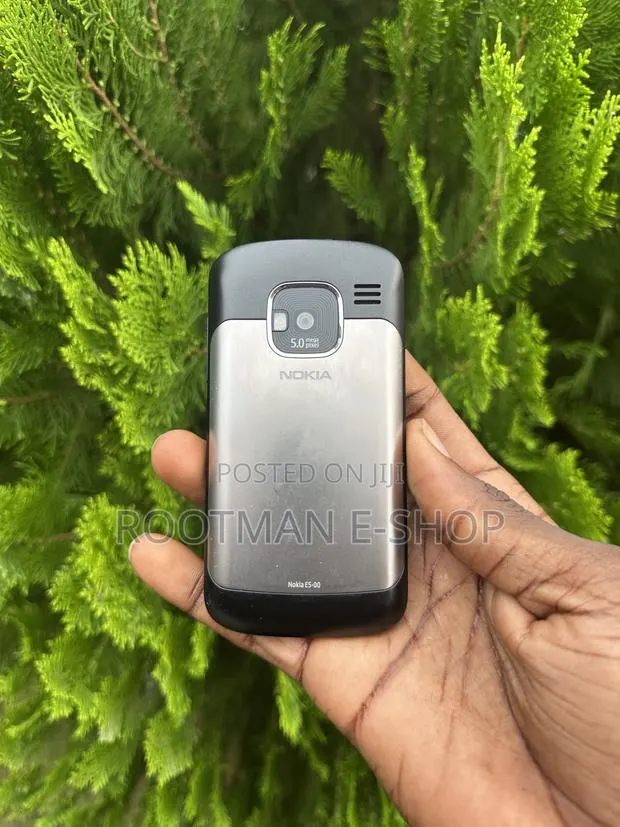 New Nokia E5 Black · Photo 1