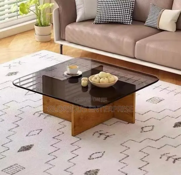 Single Squared Center Table · Photo 1