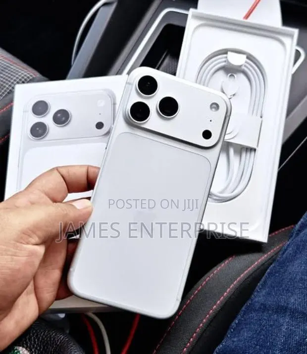 New Apple iPhone 17 Pro Max 1 TB Silver · Photo 1