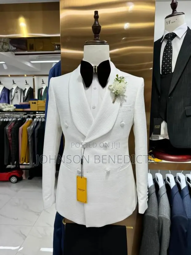 Men's Suits · Photo 1