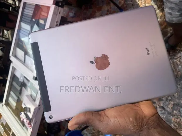 Apple iPad Air 2 16 GB Silver · Photo 1