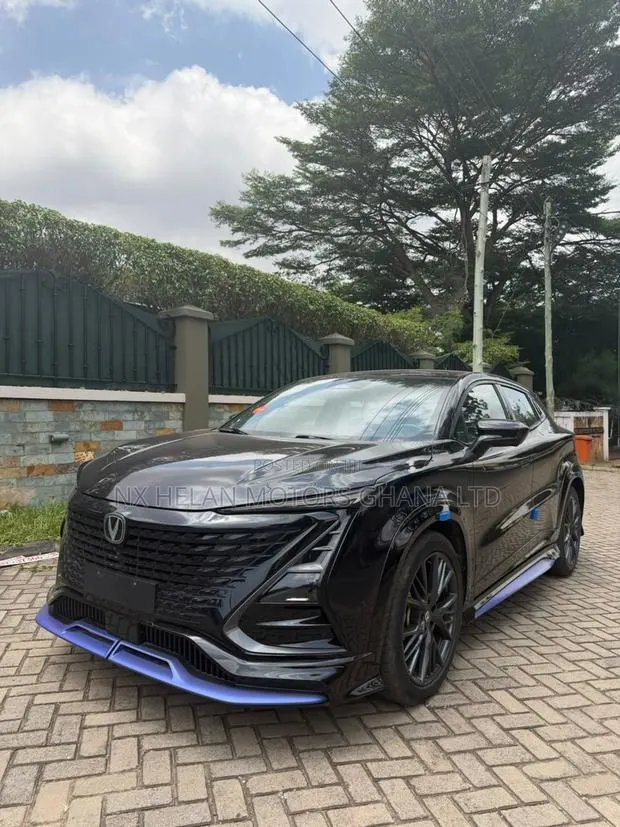 Changan UNI-T 1.5 FWD 2023 Black · Photo 1