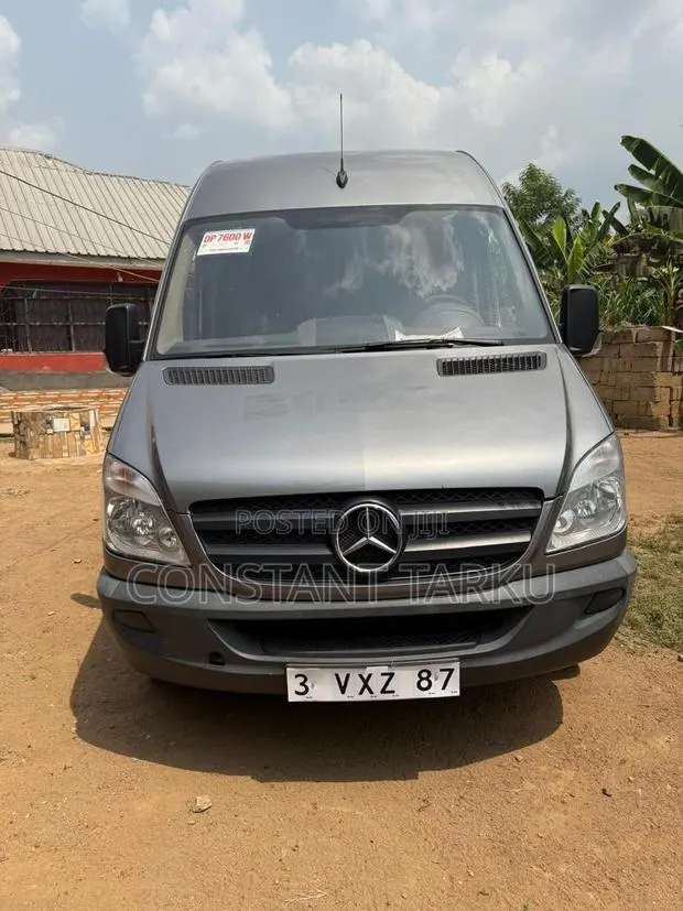 Mercedes-Benz Sprinter 2014 Grey · Photo 1