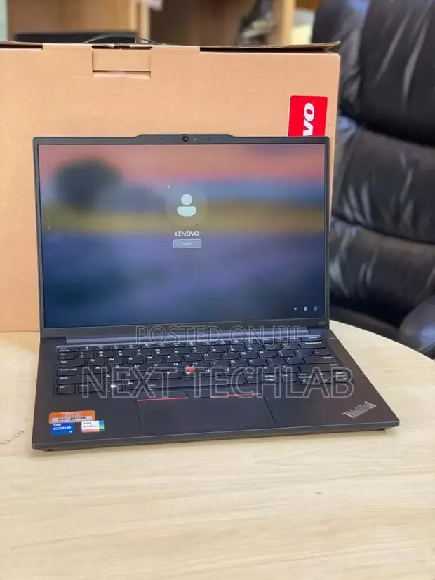 Laptop Lenovo ThinkPad E14 G5 24GB Intel Core I5 HDD+SSD 256GB · Photo 1