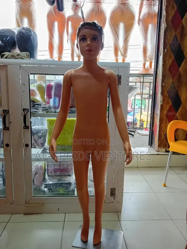 Plastic Full Body Mannequin for Kids · Photo 1