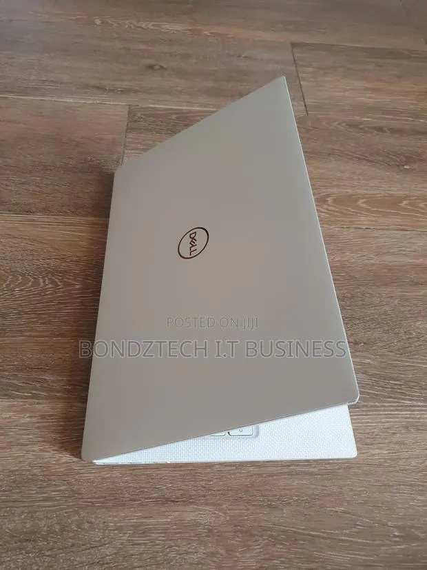 Laptop Dell XPS 13 7390 16GB Intel Core i7 SSD 512GB · Photo 1