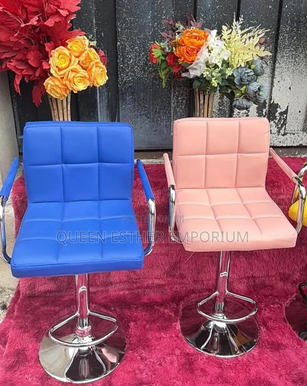 Office Chairs · Photo 1