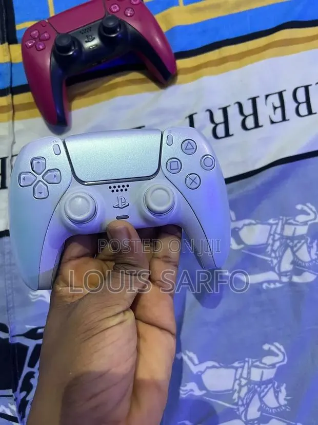 PlayStation 5 Original Controller · Photo 1