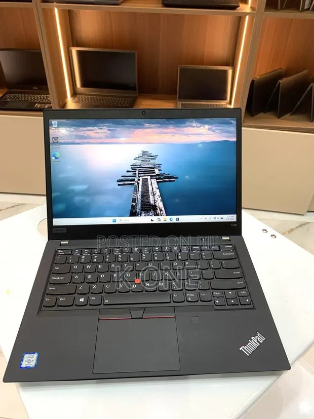 Laptop Lenovo ThinkPad T490s 16GB Intel Core i5 SSD 256GB · Photo 1