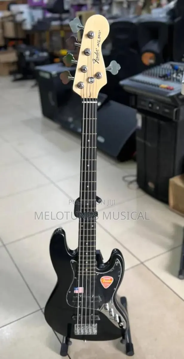 Fender 5string Passive Jazz Bass Guitar Black · Photo 1